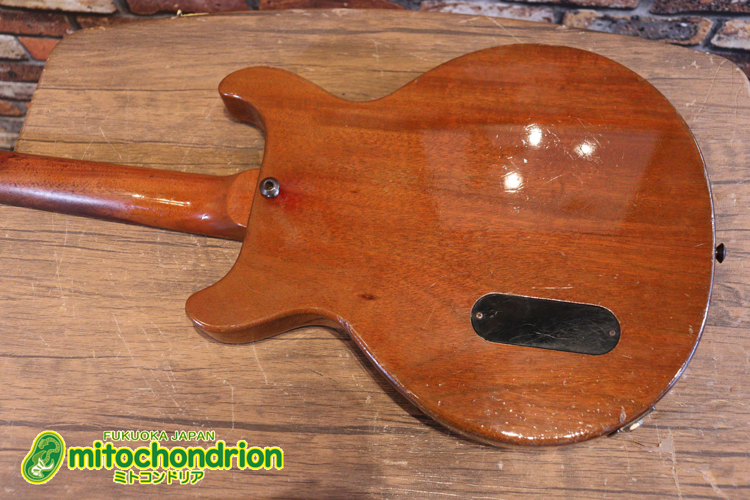 プレイヤーズコンディションのレスポールジュニア、ダブルカッタウェイ！