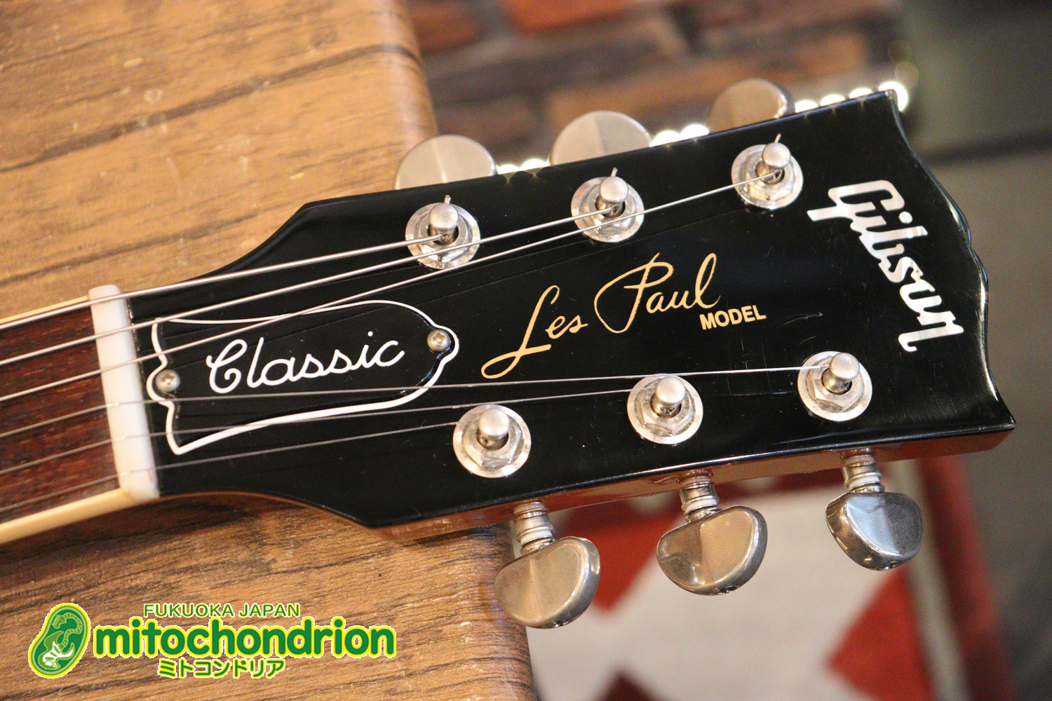 ゼブラビックアップを2基搭載したレスポールクラシックです！