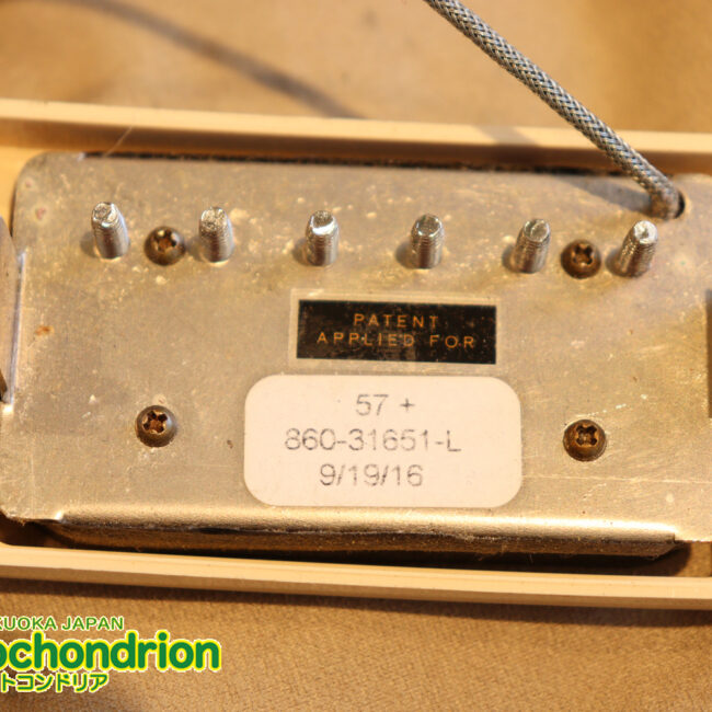 ゼブラビックアップを2基搭載したレスポールクラシックです！