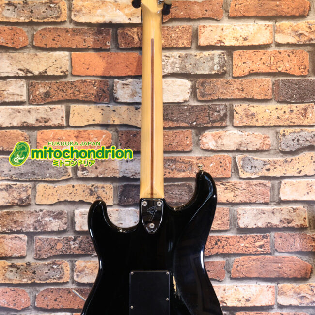 魔改造したフェンダージャパンのラージヘッドモデルです！（ダイナ製）