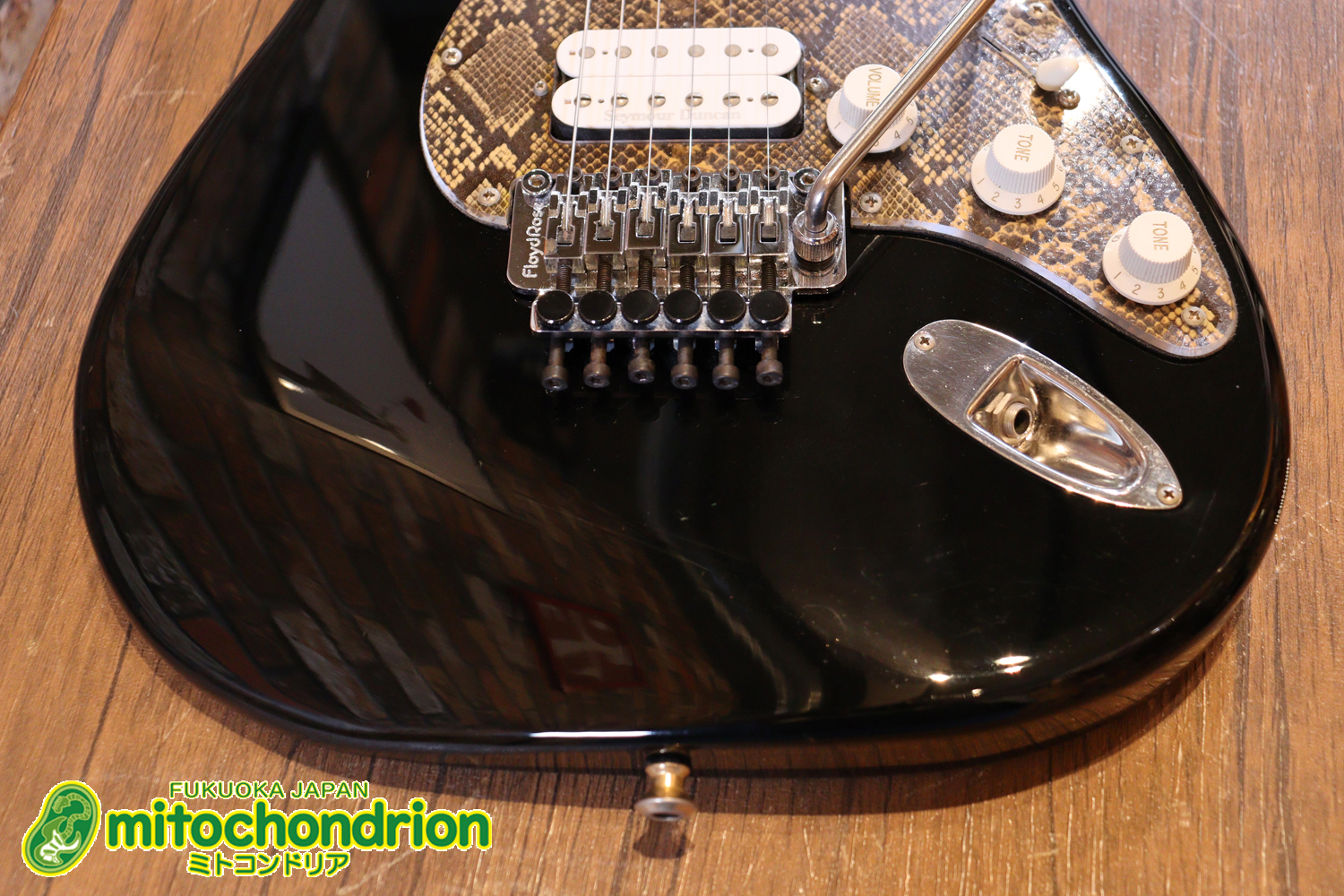 魔改造したフェンダージャパンのラージヘッドモデルです！（ダイナ製）