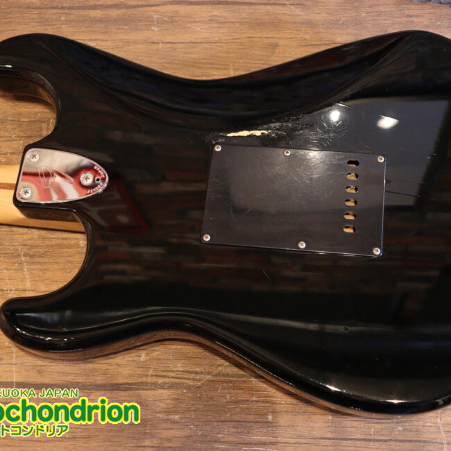 魔改造したフェンダージャパンのラージヘッドモデルです！（ダイナ製）