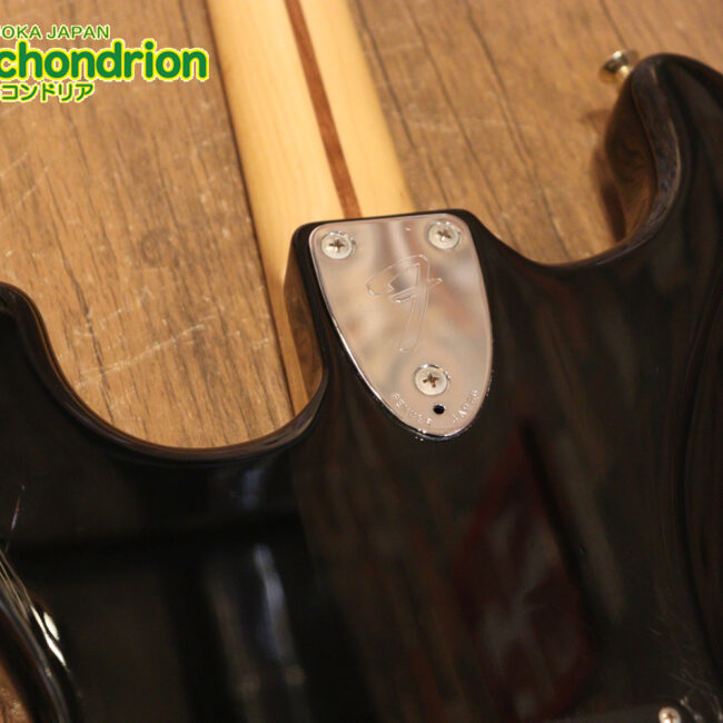 魔改造したフェンダージャパンのラージヘッドモデルです！（ダイナ製）