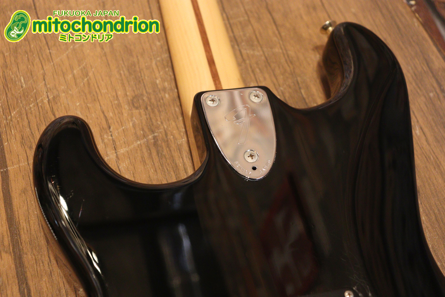 魔改造したフェンダージャパンのラージヘッドモデルです！（ダイナ製）