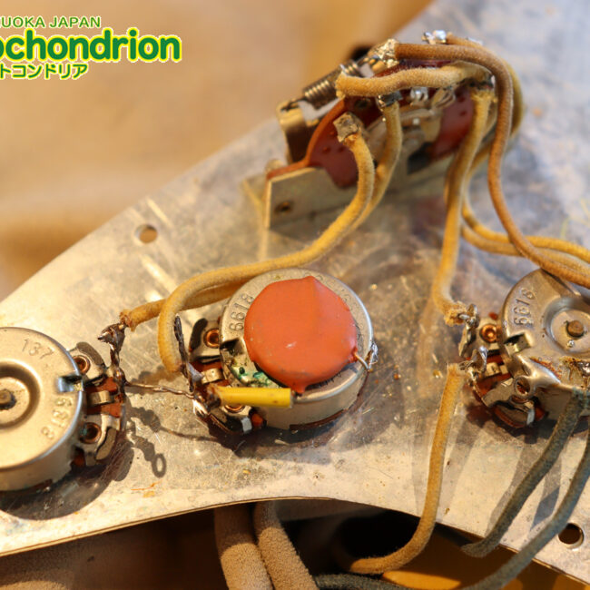 ラージヘッドのストラトキャスター！