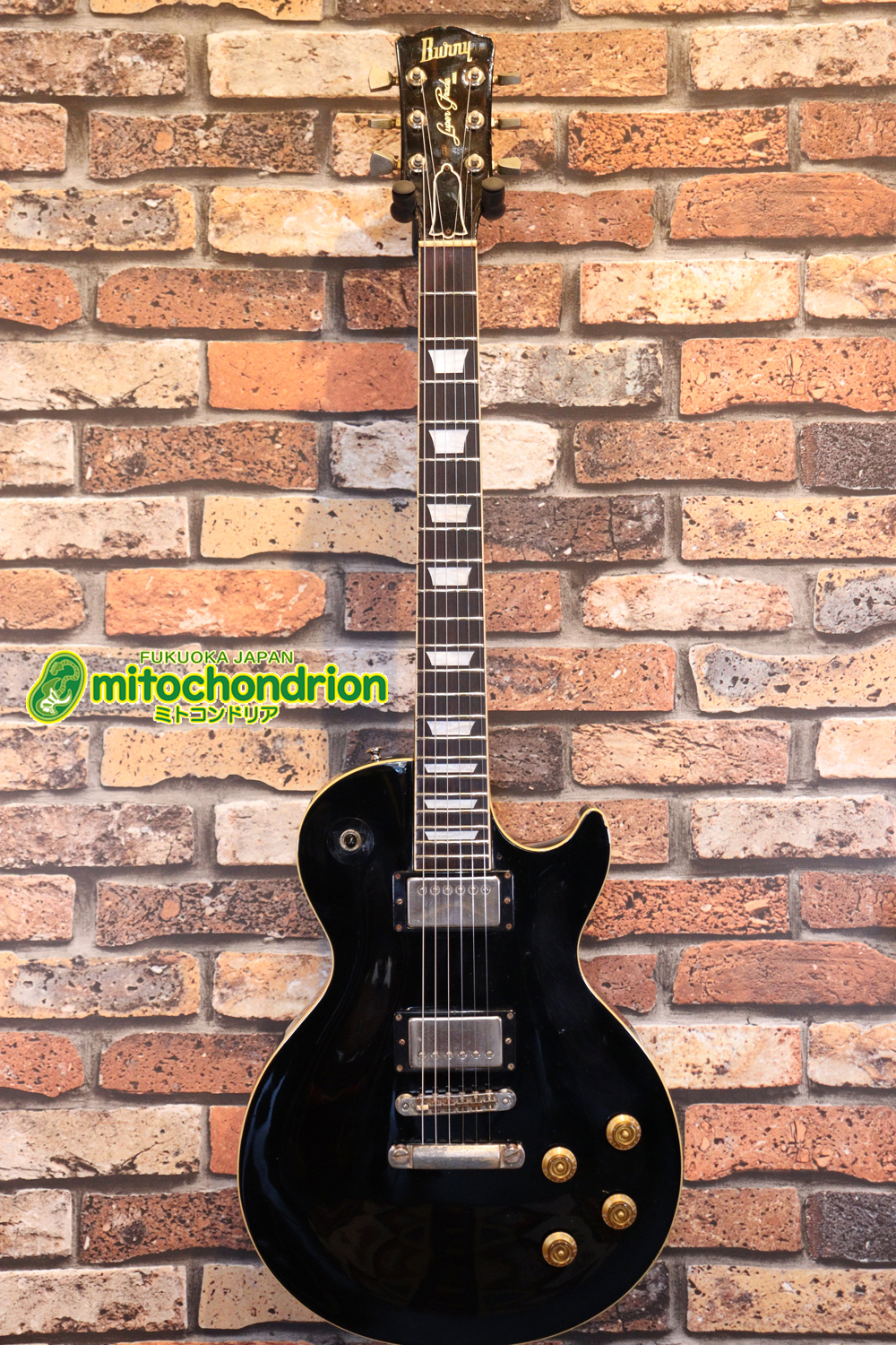 プレイヤーズコンディション、バーニーのレスポール・スタンダード、ブラック！