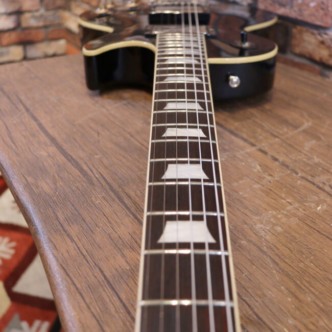 プレイヤーズコンディション、バーニーのレスポール・スタンダード、ブラック！