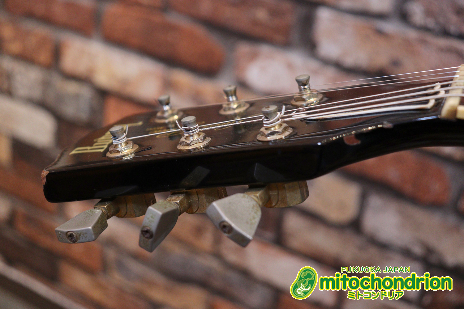 プレイヤーズコンディション、バーニーのレスポール・スタンダード、ブラック！