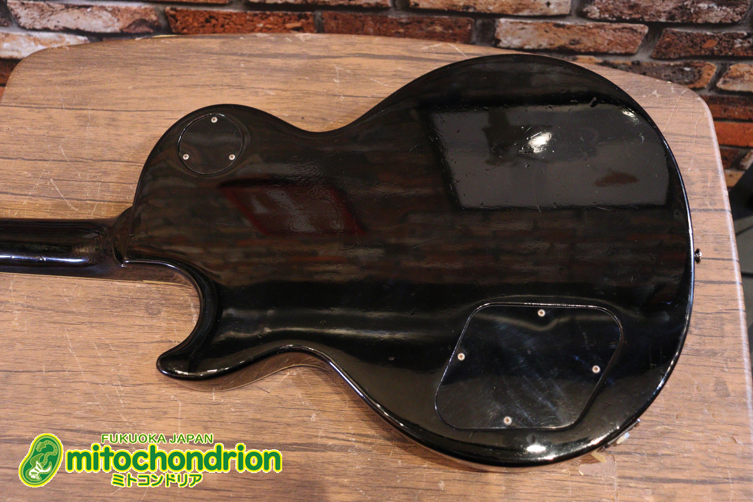 プレイヤーズコンディション、バーニーのレスポール・スタンダード、ブラック！