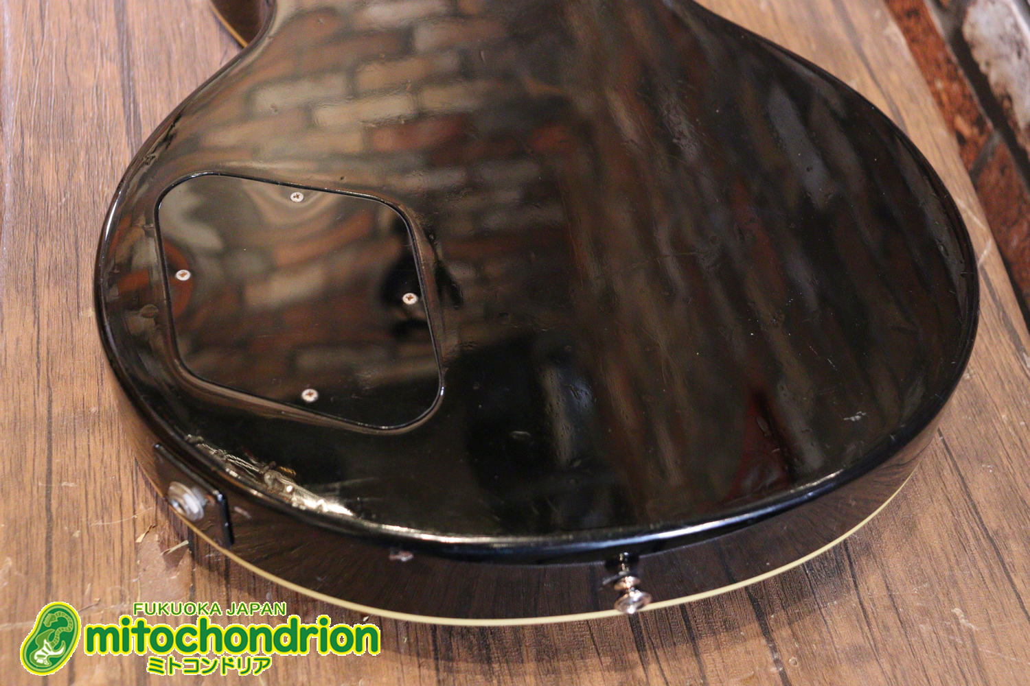 プレイヤーズコンディション、バーニーのレスポール・スタンダード、ブラック！