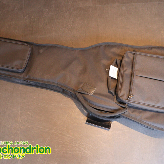 バインディング・ドットで21フレット仕様！