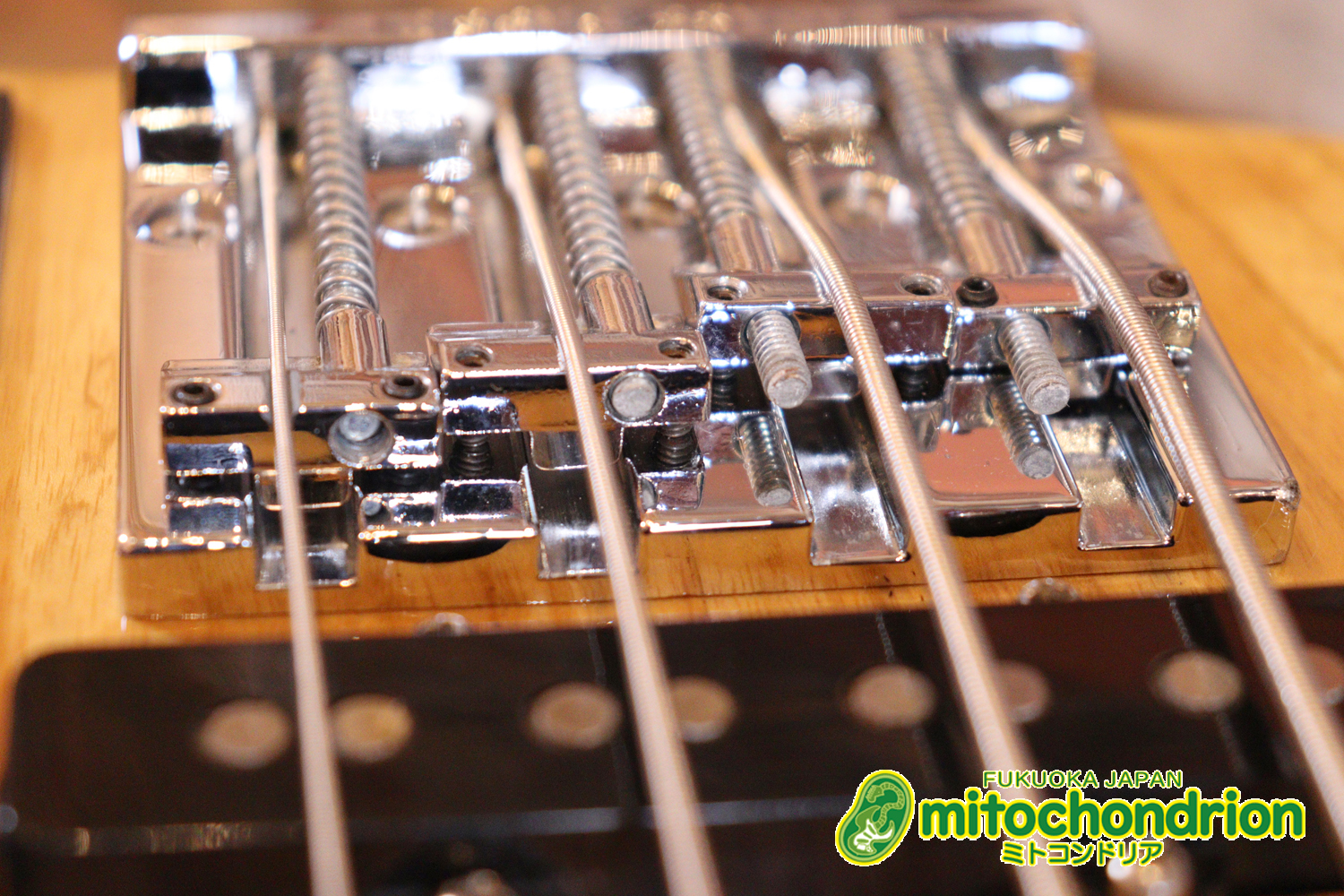 クオリティーがかなり高いミニジャズベースです！