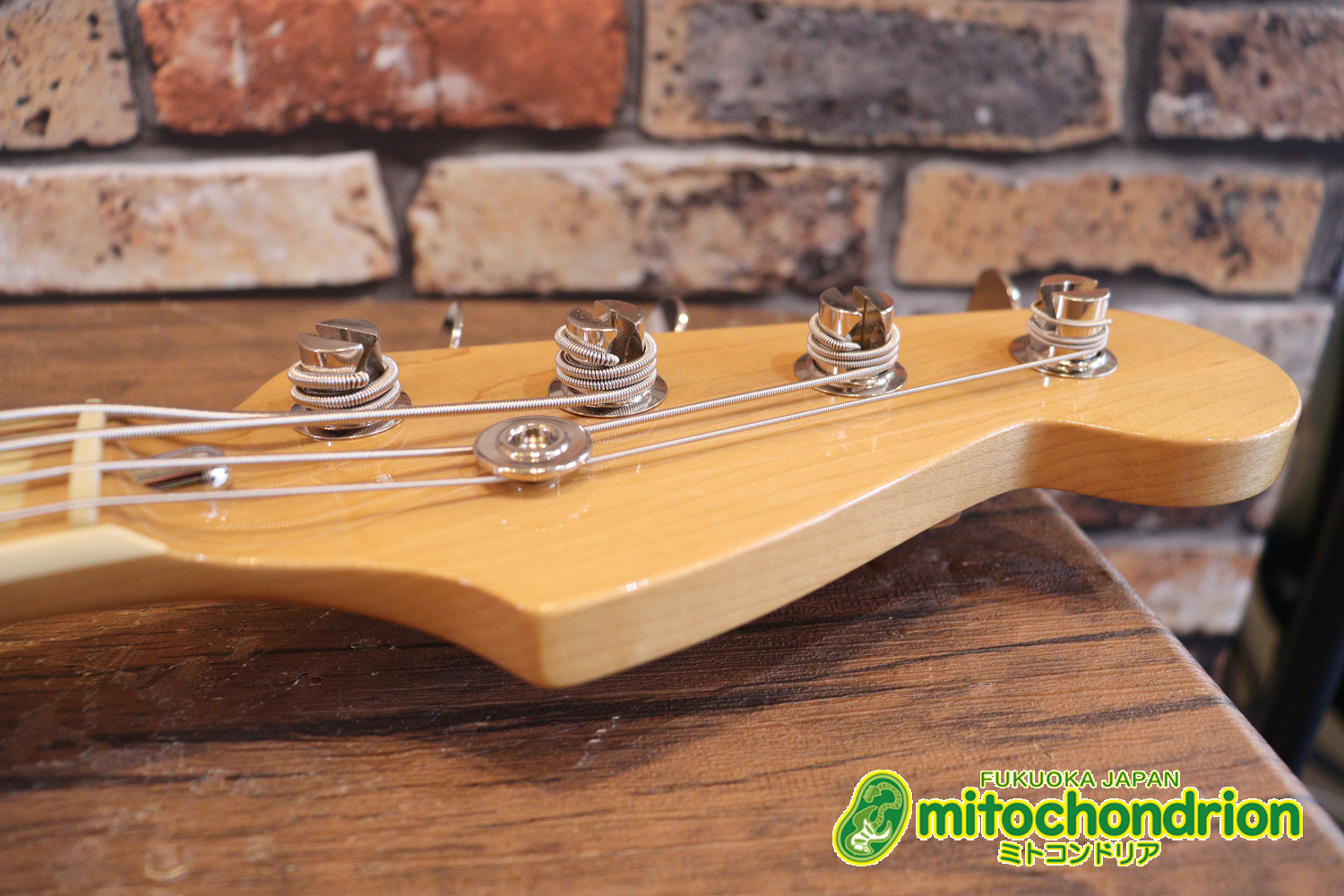 クオリティーがかなり高いミニジャズベースです！