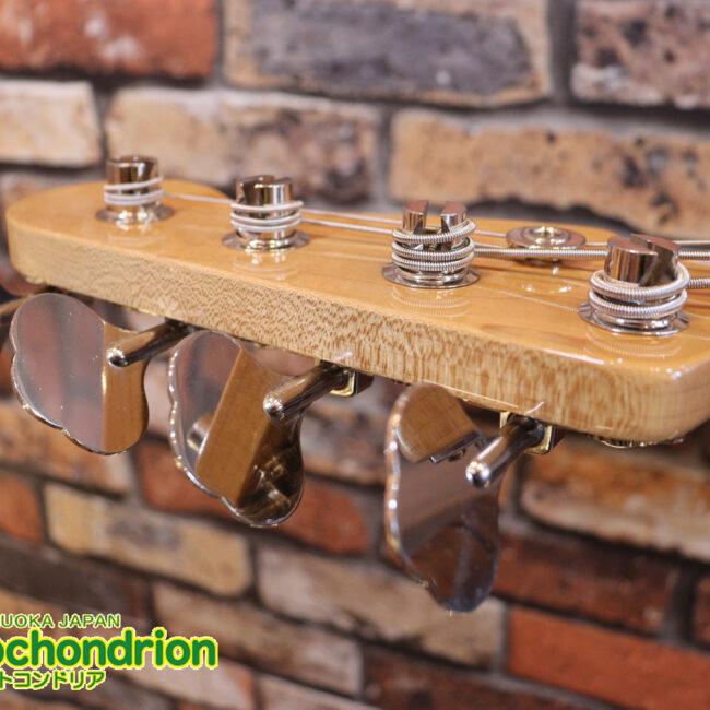 クオリティーがかなり高いミニジャズベースです！