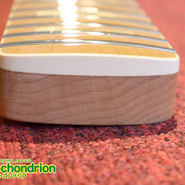 クオリティーがかなり高いミニジャズベースです！