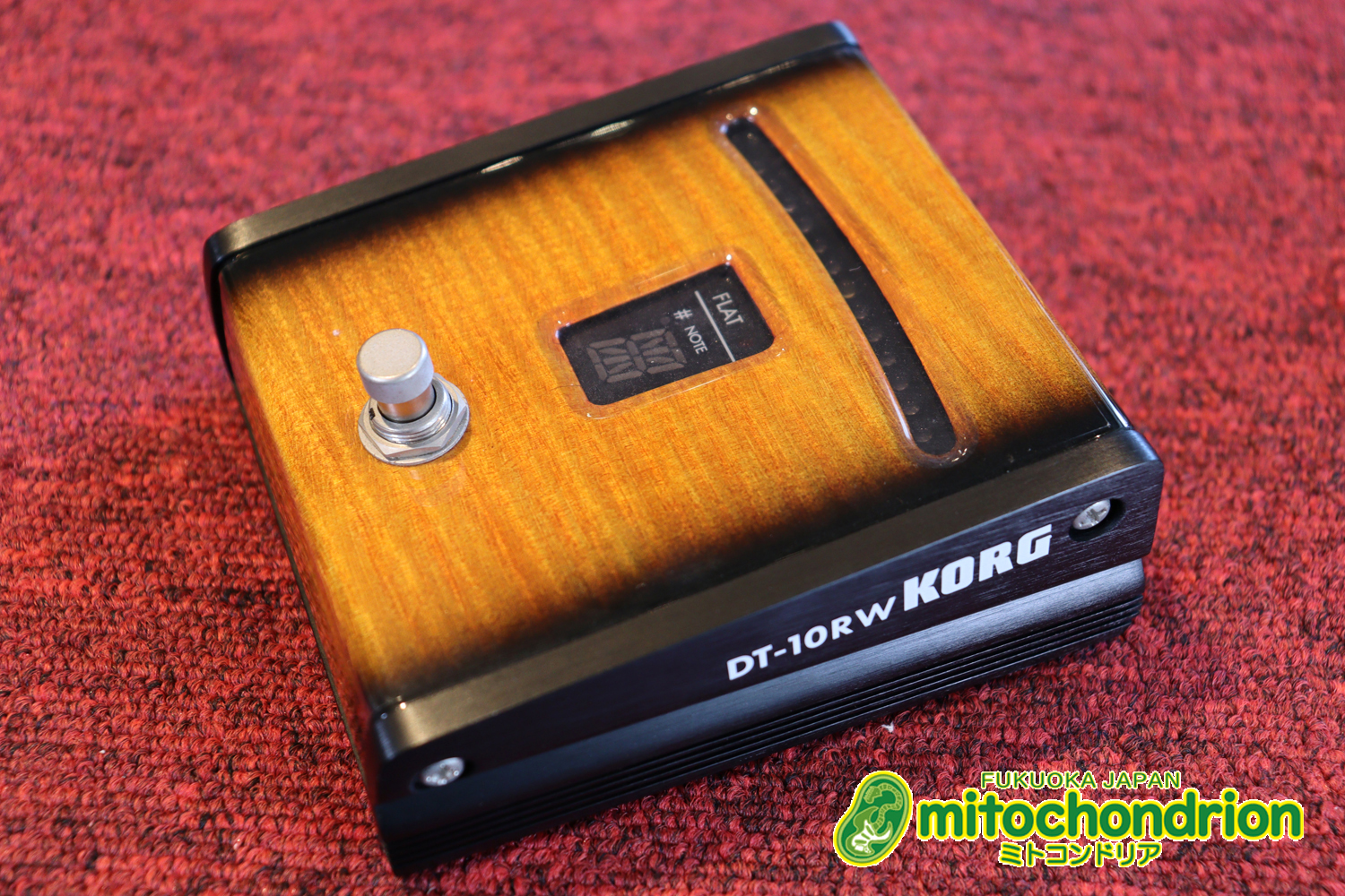コルグ定番のチューナー！限定品のリアルウッドボディーです！