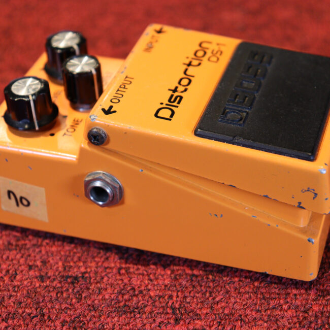 日本製のディストーション！やはり台湾製と比べるとサウンドがギターに馴染む気がします！