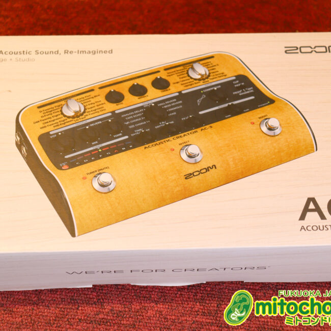 アコースティック用のプリアンプ、エフェクター、アコースティックモデリングを搭載！チューナー付！