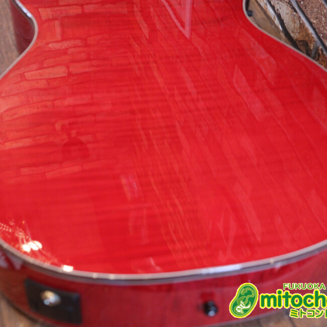 これから始めるプレイヤーにもお勧め！チューニングメーターも搭載！