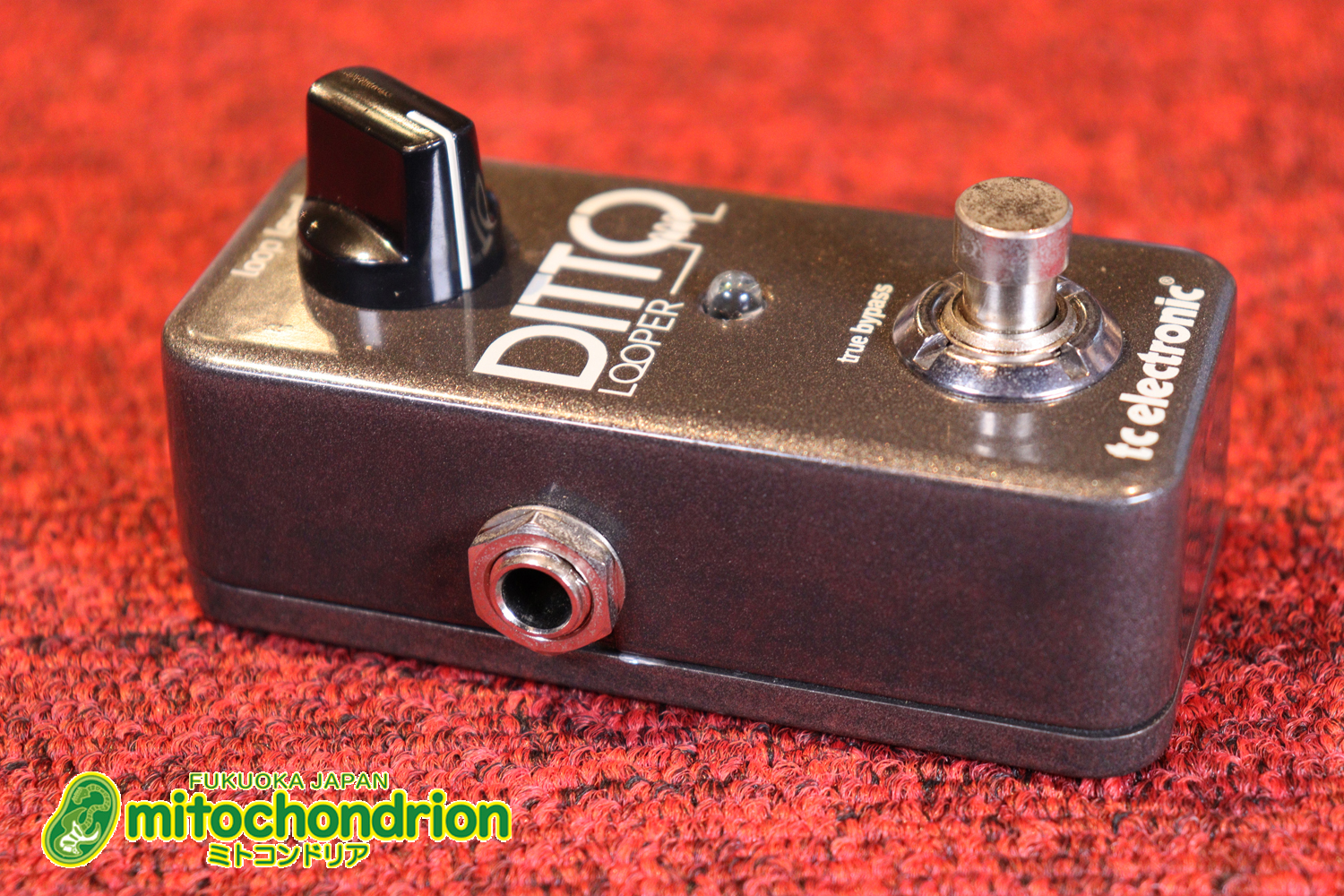 最大5分間のプレイを録音して繰り返し流せるルーパー！