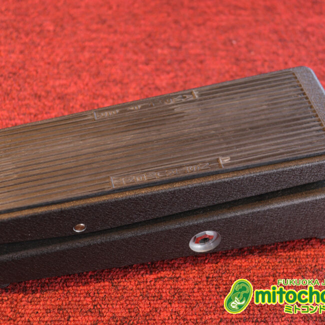 一番スタンダードなワウペダル！