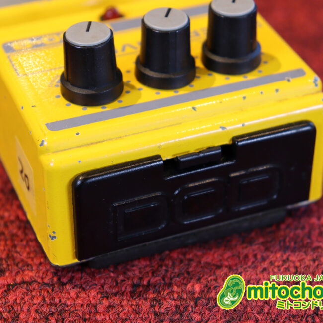 ドライブツマミの最後にあるブーストは激歪です！