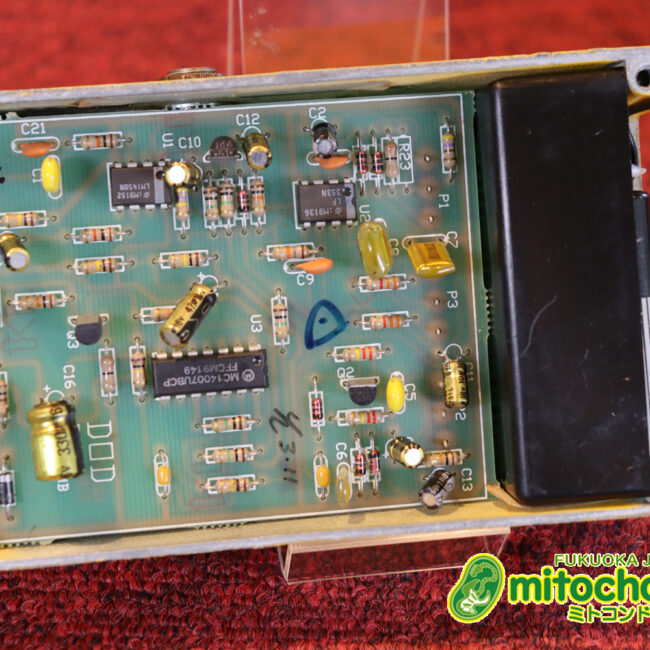 ドライブツマミの最後にあるブーストは激歪です！