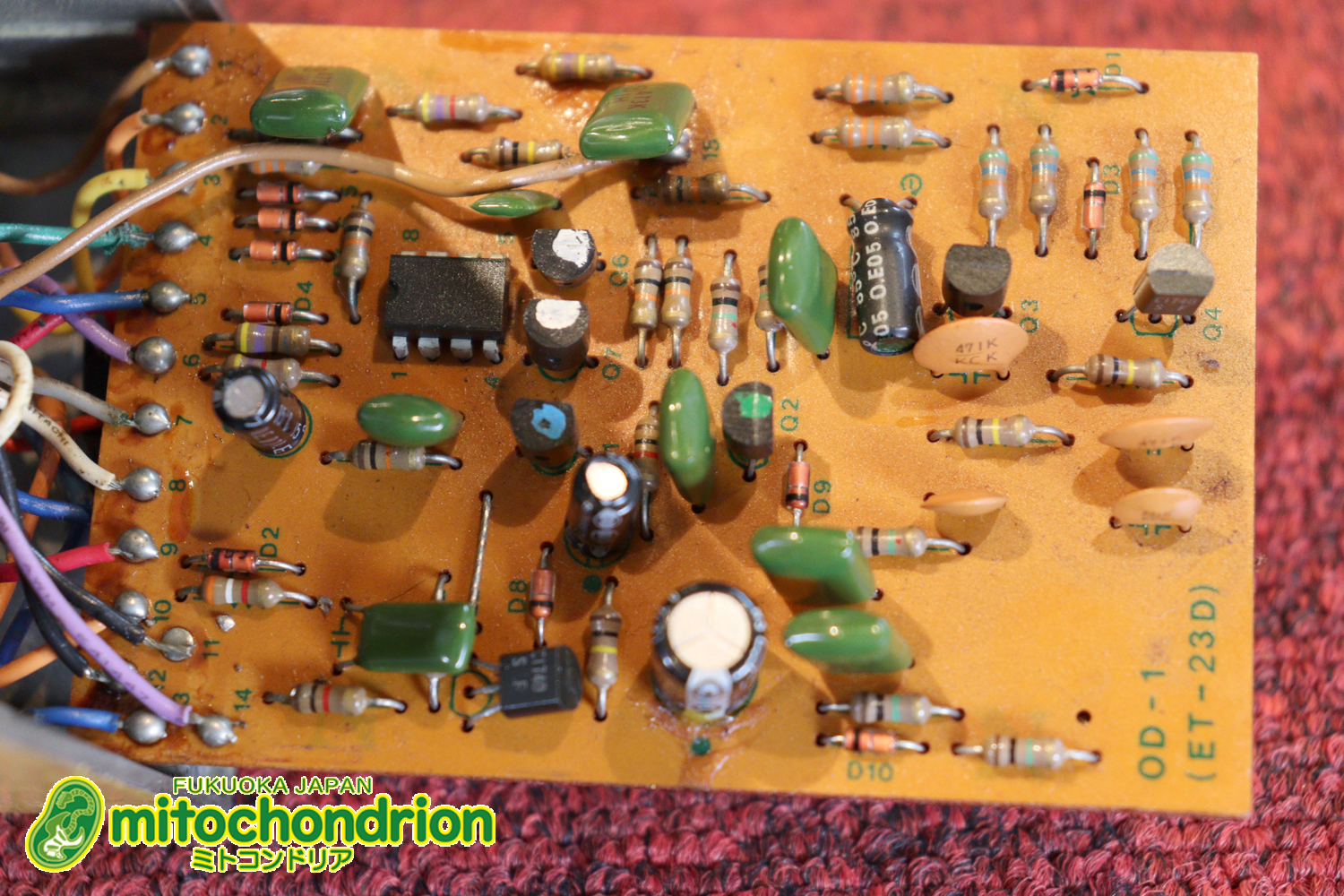 ローランドで修理歴ありのOD-1！