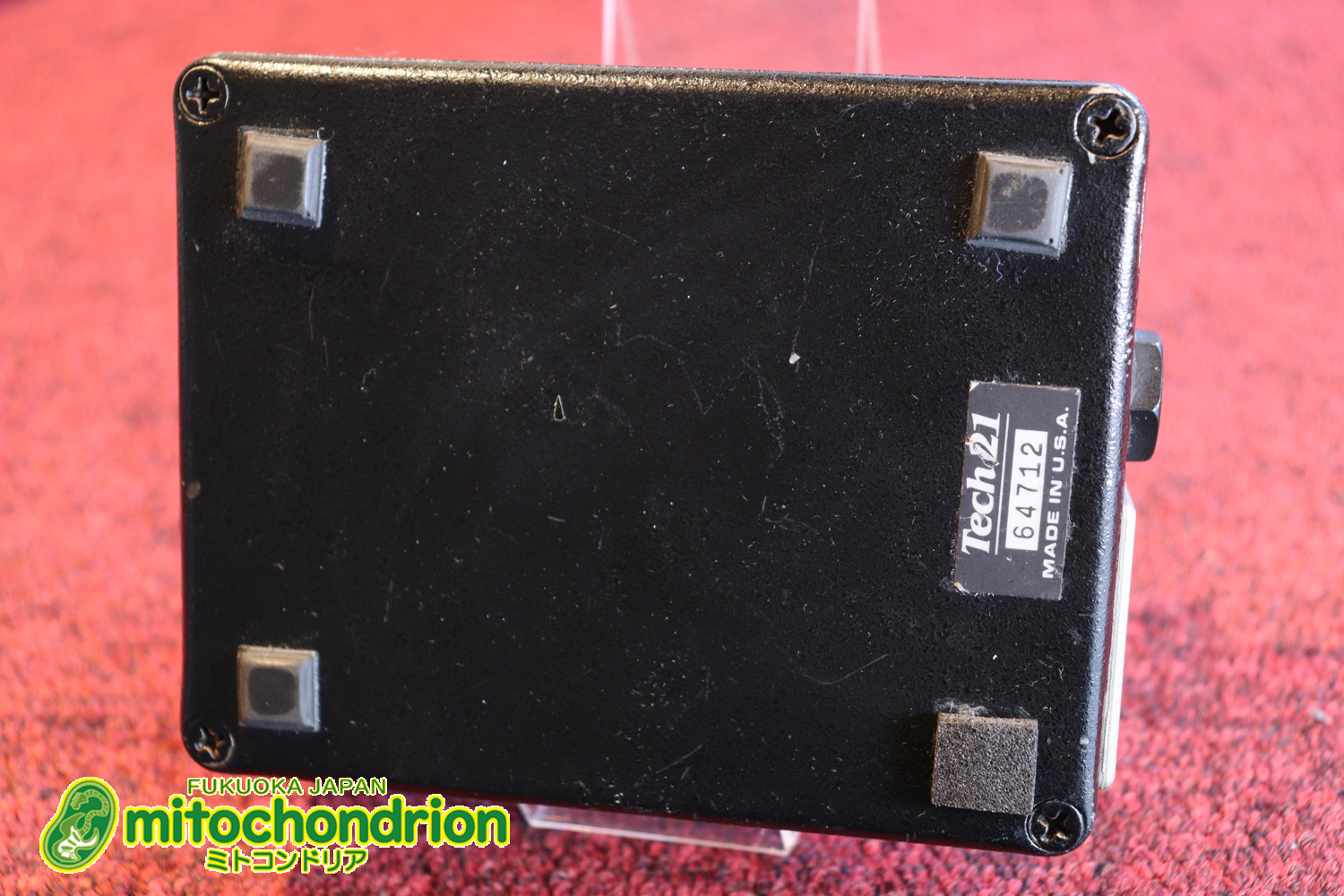 定番のSansAmp BASS DRIVER DI V1！