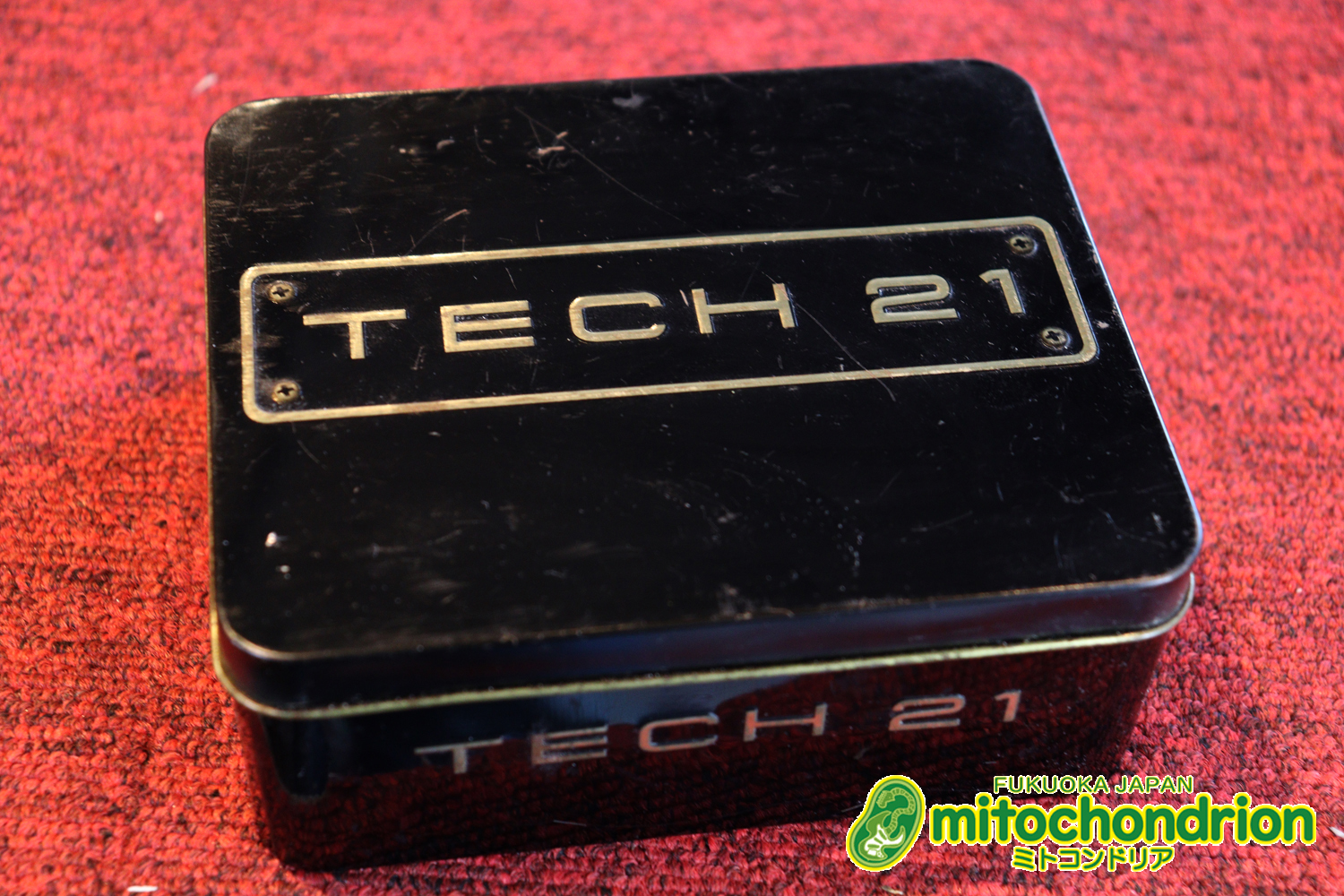 定番のSansAmp BASS DRIVER DI V1！