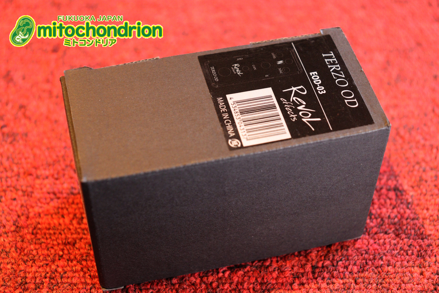 ミニスイッチで3つのモード切替が出来て、3台のオーバードライブを持っている気分！